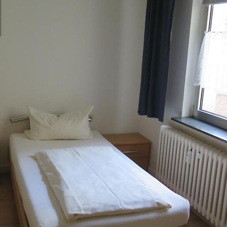 Johnny'S Wohnen Auf Zeit Apartment Duisburg Exterior photo